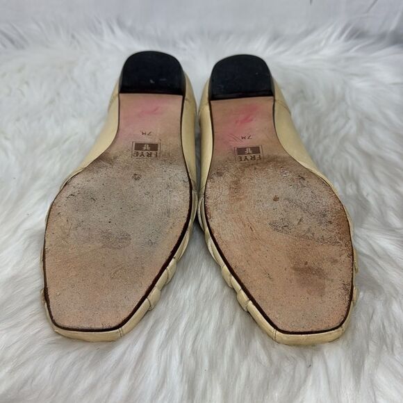 Frye Anna Flats Cream Leather Square Toe Harness Ring Sz 7 - Picture 6 of 6